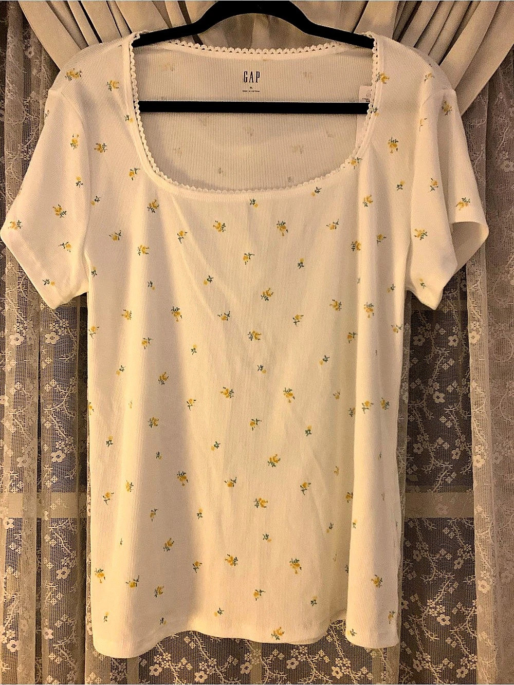 Gap Ribbed Squareneck Top Floral Short Sleeve Top in White